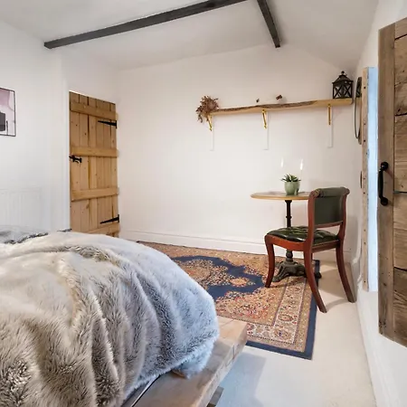 The Gilpin Farmhouse, Lake District Getaway Levens Exterior photo