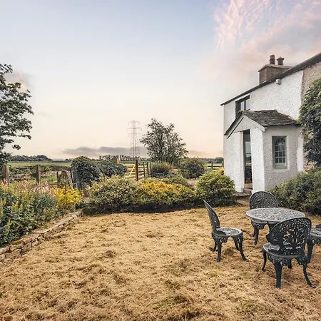 The Gilpin Farmhouse, Lake District Getaway Levens Exterior photo